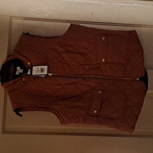 Crown & Ivy, size XL, burnt orange lady's vest NWT